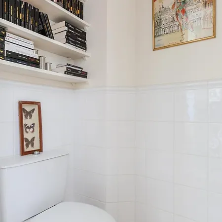 Avenue De La Bourdonnais Iii By Onefinestay