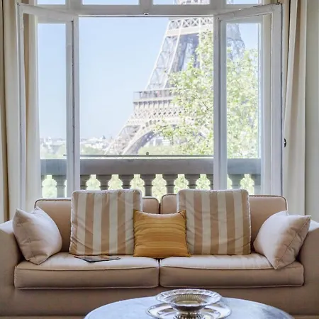 Avenue De La Bourdonnais Iii By Onefinestay *